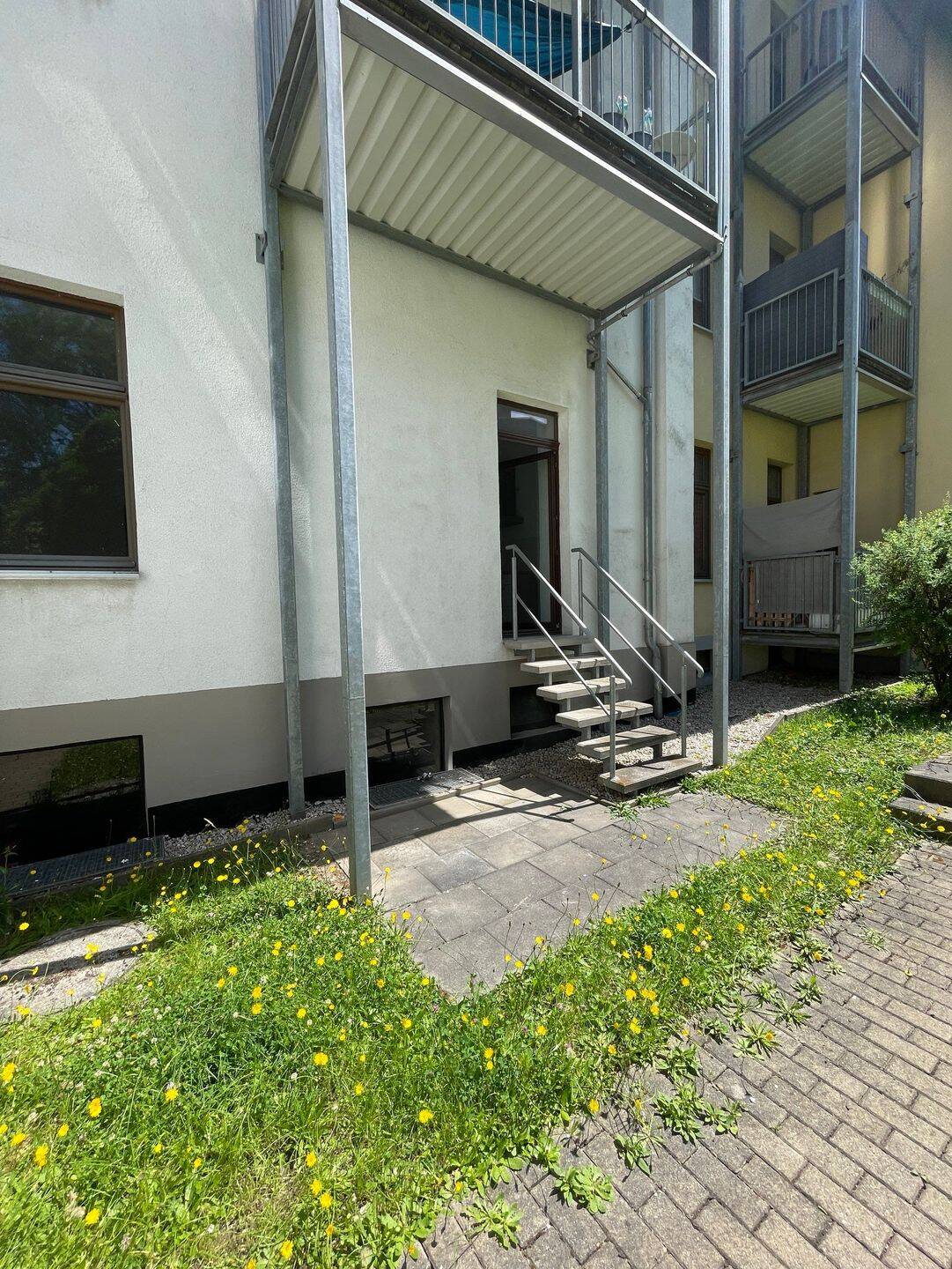 EBK inkl.- tolle TERRASSEN Wohnung, 9113 Chemnitz
