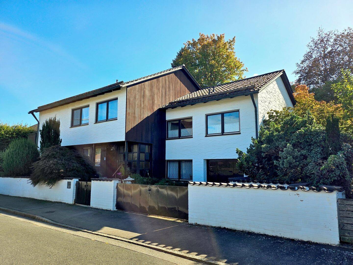 Stilvolles Einfamilienhaus mit besonderem Wohnambiente auf Erbbaugrundstück in Weiden-Neunkirchen, 92637 Weiden i.d. OPf. (Weiden)