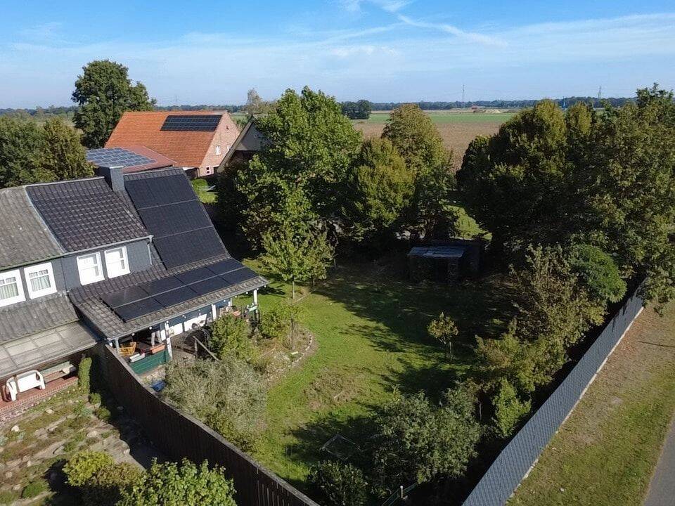 Viel Grundstück, moderne Technik und echtes Holz – Zuhause in Meppen-Rühle, 49716 Meppen