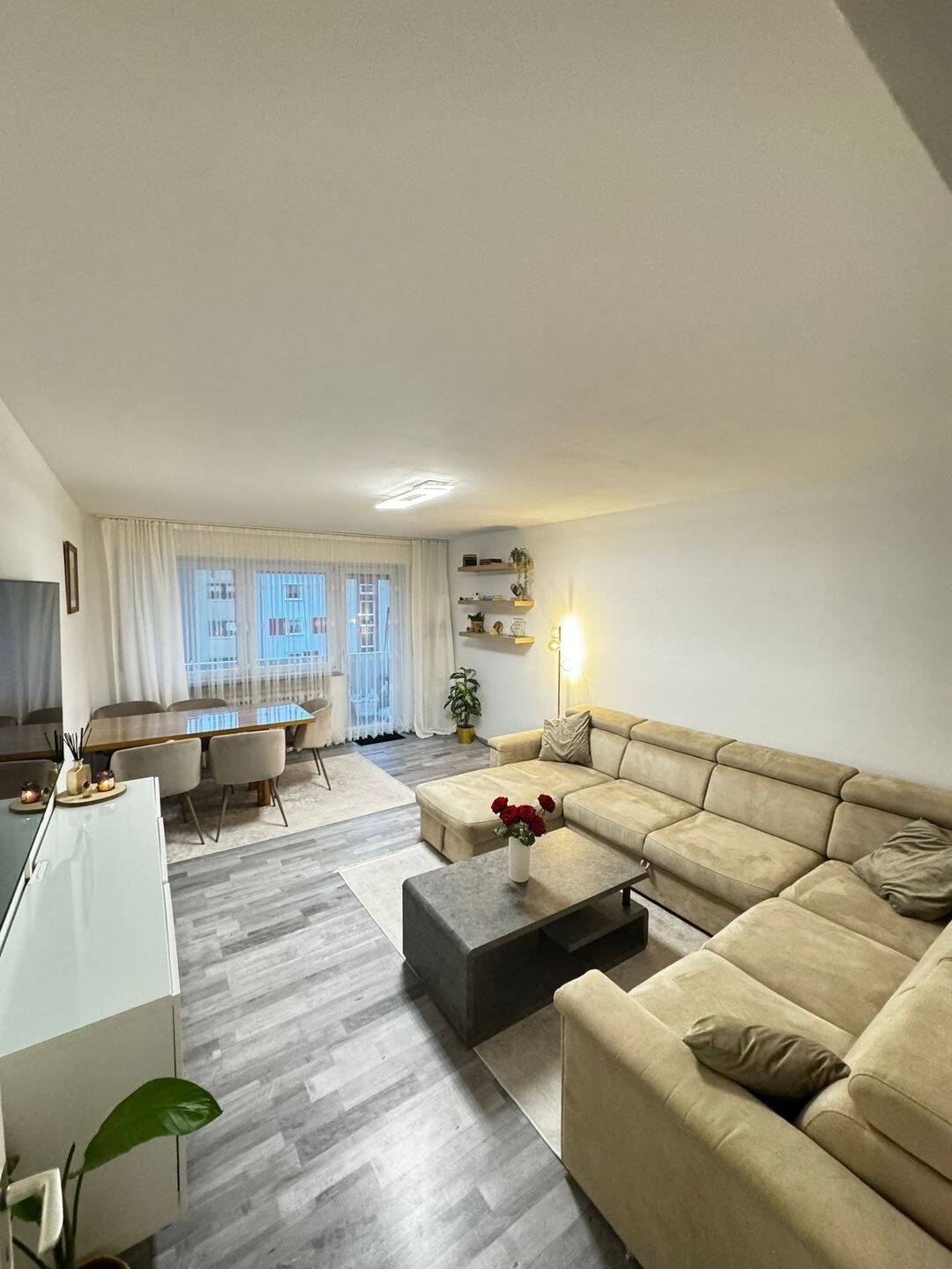 Schöne Teilmöblierte 2 Zimmer Wohnung in St.Leonhard, 90439 Nürnberg (Großreuth bei Schweinau Schweinau Sankt Leonhard Sündersbühl)