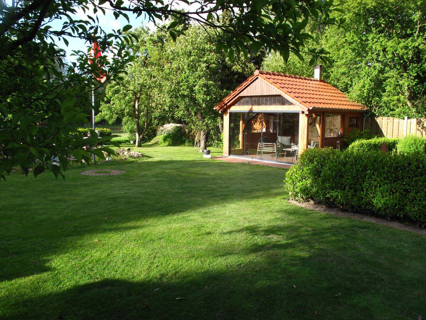 101m² voller Fantasie und mit einem wunderschönen Garten, 26340 Zetel