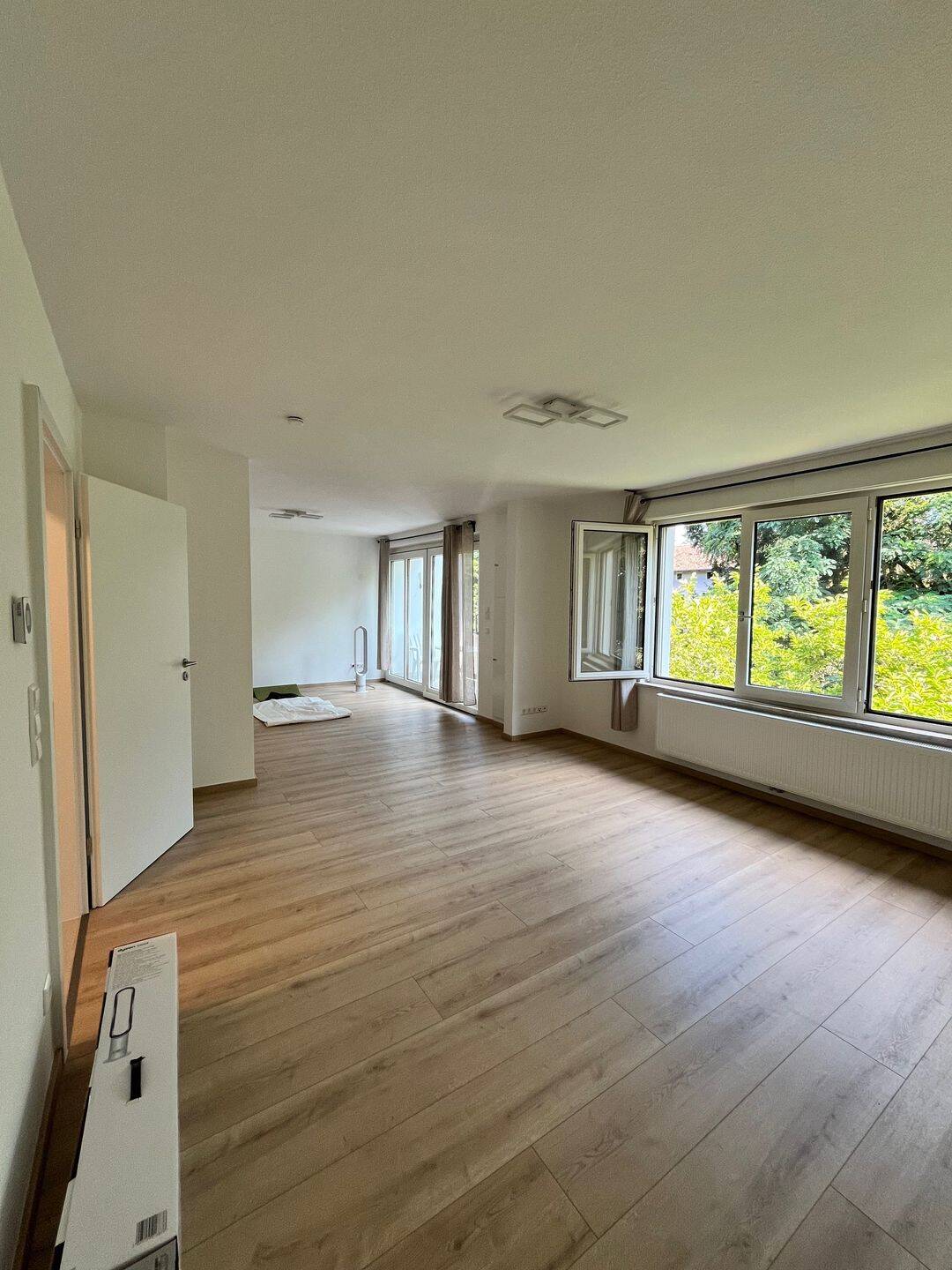 Helle 2-Zimmer-Wohnung mit Balkon, nur 3 Gehminuten zur Haltestelle Kunstakademie, 76133 Karlsruhe