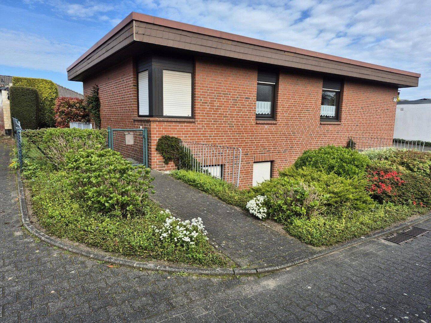 Gepflegter Bungalow mit Einliegerwohnung auf Erbpacht-Grundstück in Alt-Marl ohne Maklergebühren, 45768 Marl