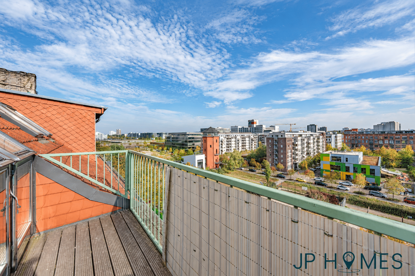 Hausburgpark-Blick: DG-Wohntraum mit 2 Balkonen, 10249 Berlin (Friedrichshain-Kreuzberg Friedrichshain Prenzlauer Berg)