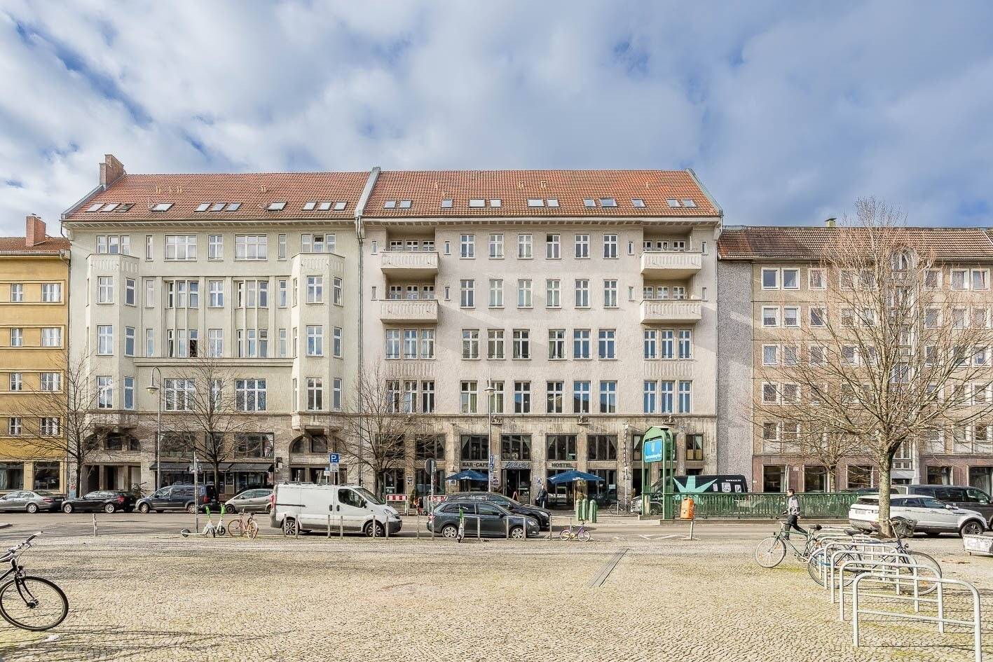 Scheunenviertel / Rosa-Luxemburg-Platz! Zentral gelegenes Dachgeschoss in absoluter Ruhiglage!, 10119 Berlin (Mitte Prenzlauer Berg)