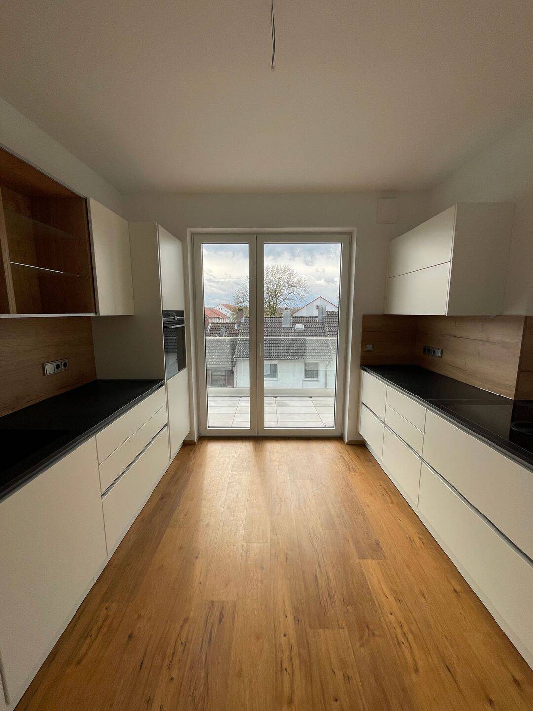 Mit dem Aufzug direkt in die Wohnung – Exklusive 4 Zimmer Wohnung zur Miete, 92224 Amberg