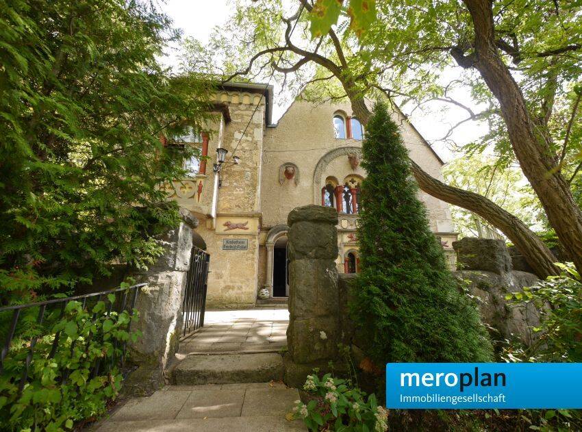 Historisches Gebäude-Ensemble „Dackelburg“ mit enormem Potenzial | meroplan Immobilien GmbH, 99438 Buchfart