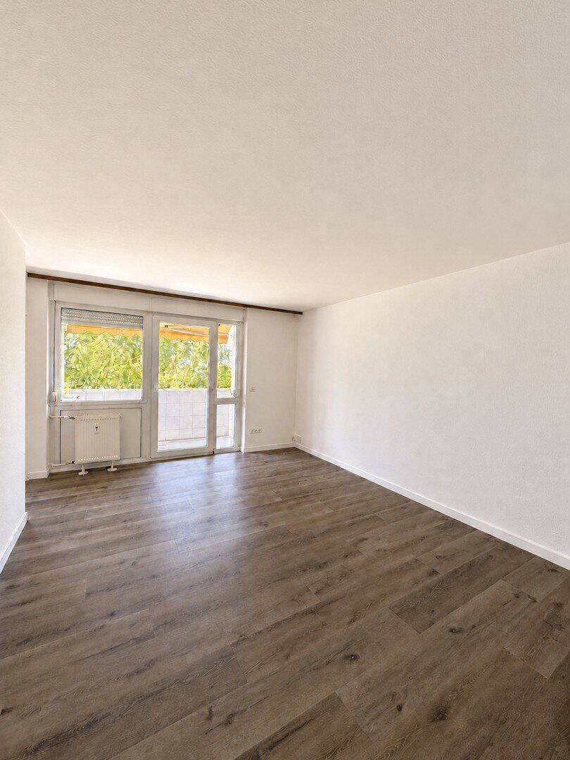 3,5 Zimmer mit Südwestbalkon und Einbauküche – 5 Jahre feste Kaltmiete, 90471 Nürnberg (Dutzendteich Langwasser Neuselsbrunn Stadion Zollhaus)