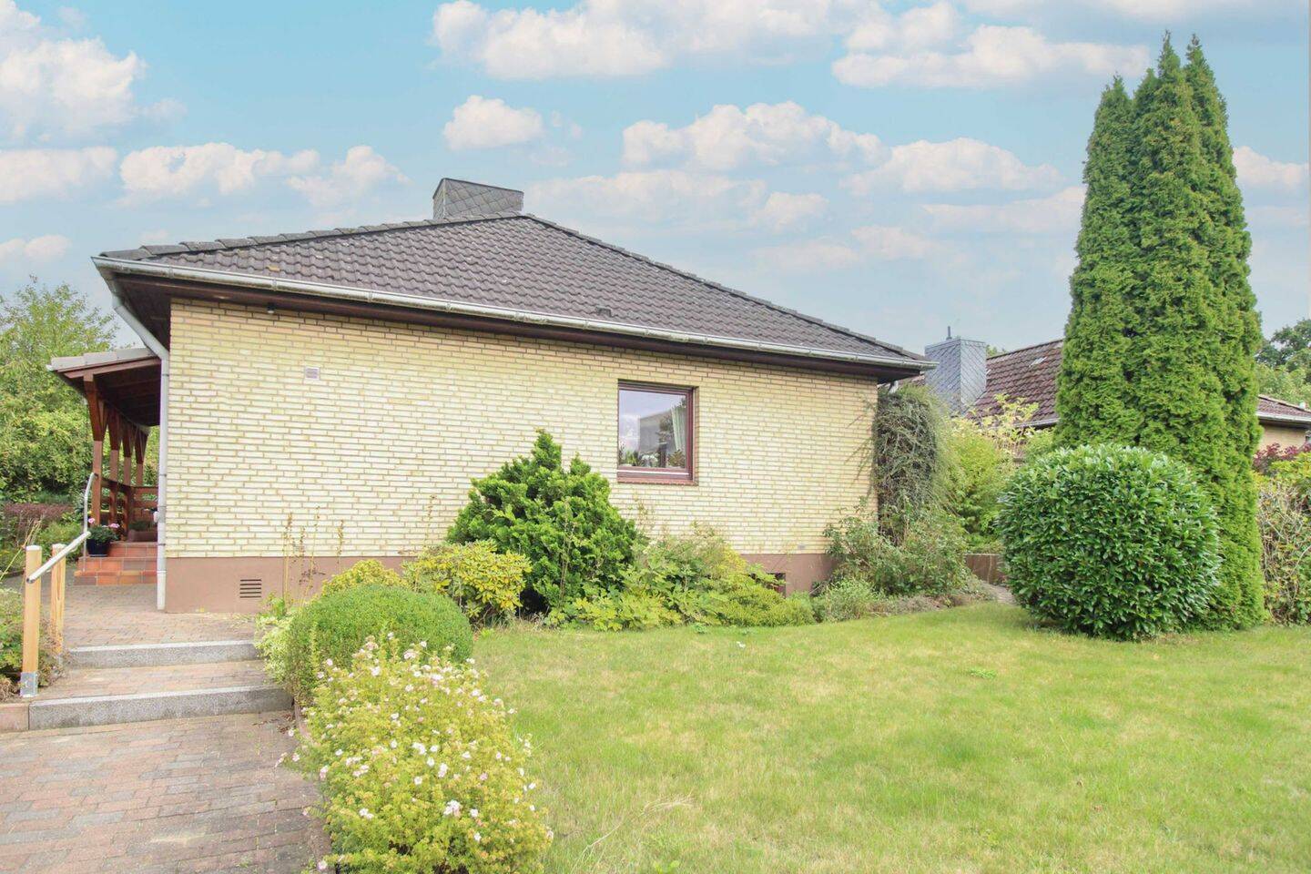 Alles auf einer Ebene, gepflegter Bungalow im beliebten Altenholz, 24161 Altenholz