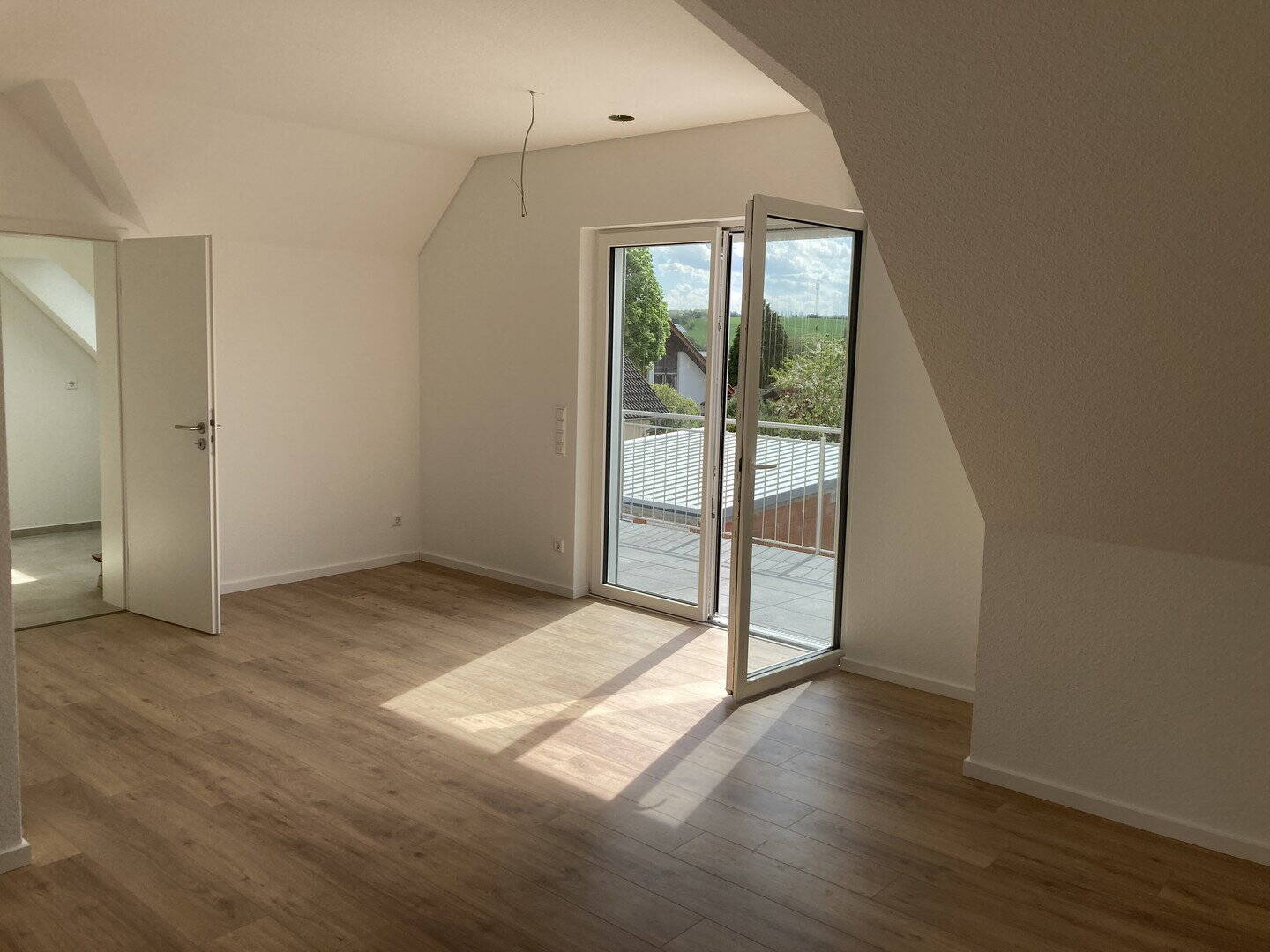 Wiesenbach: Helle 3-Zimmer Wohnung im 2. OG, 69257 Wiesenbach