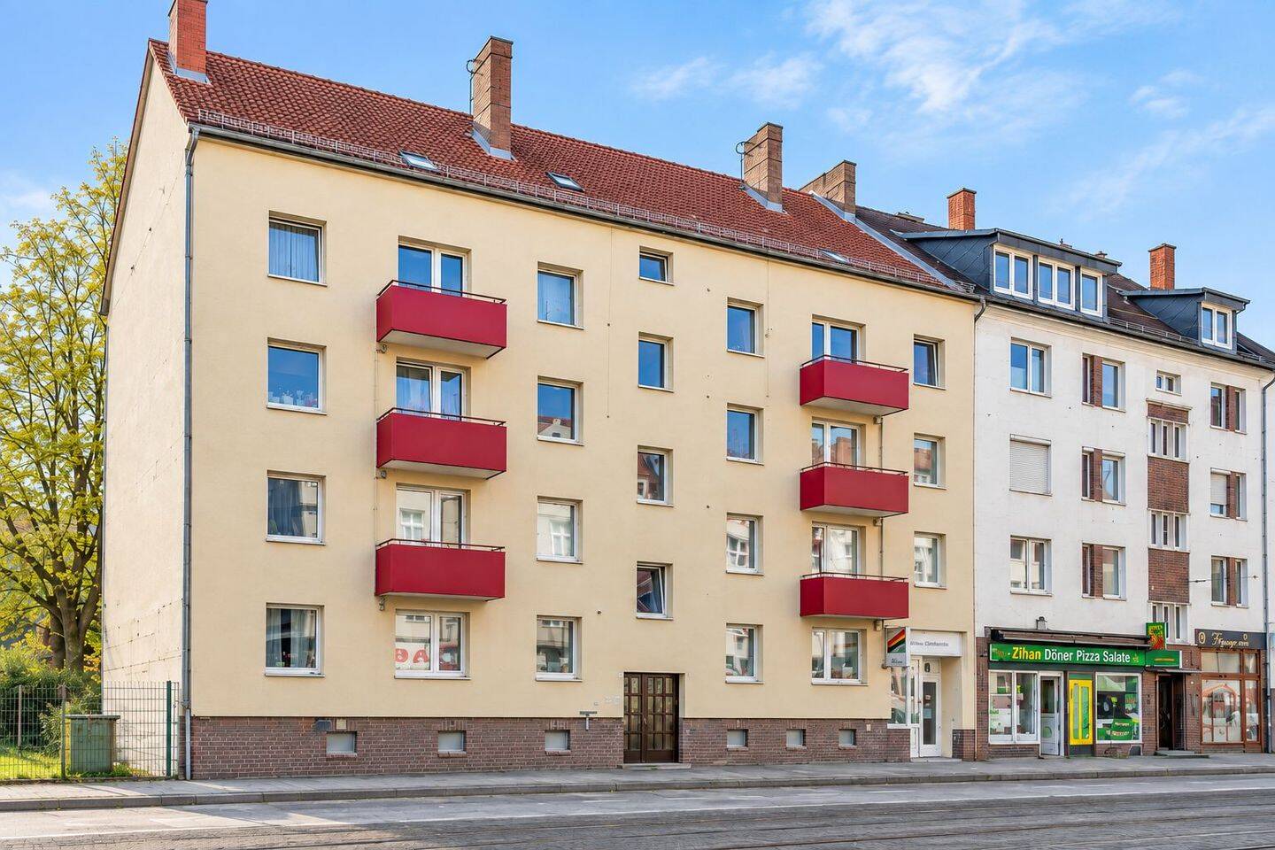 Ein Steinwurf bis zur Eilenriede – 2 Zimmer Wohnung mit Südbalkon, 30177 Hannover