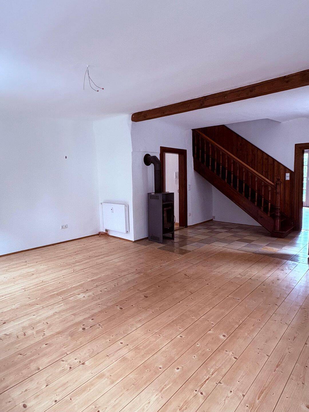 Erstbezug nach Kernsanierung – neuwertiger Altbau mitten im Ort, 97348 Markt Einersheim