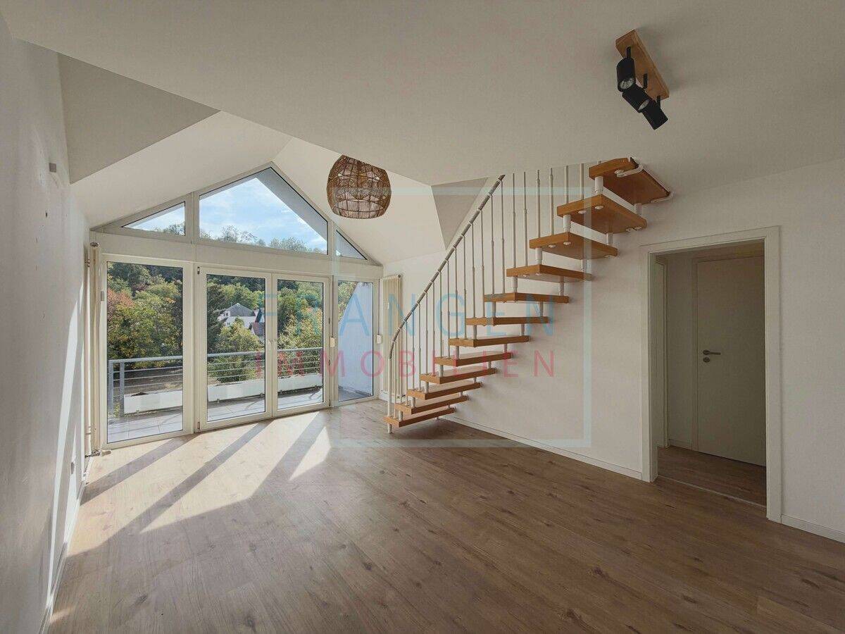 Maisonettewohnung mit Balkon in Altforweiler, 66802 Überherrn