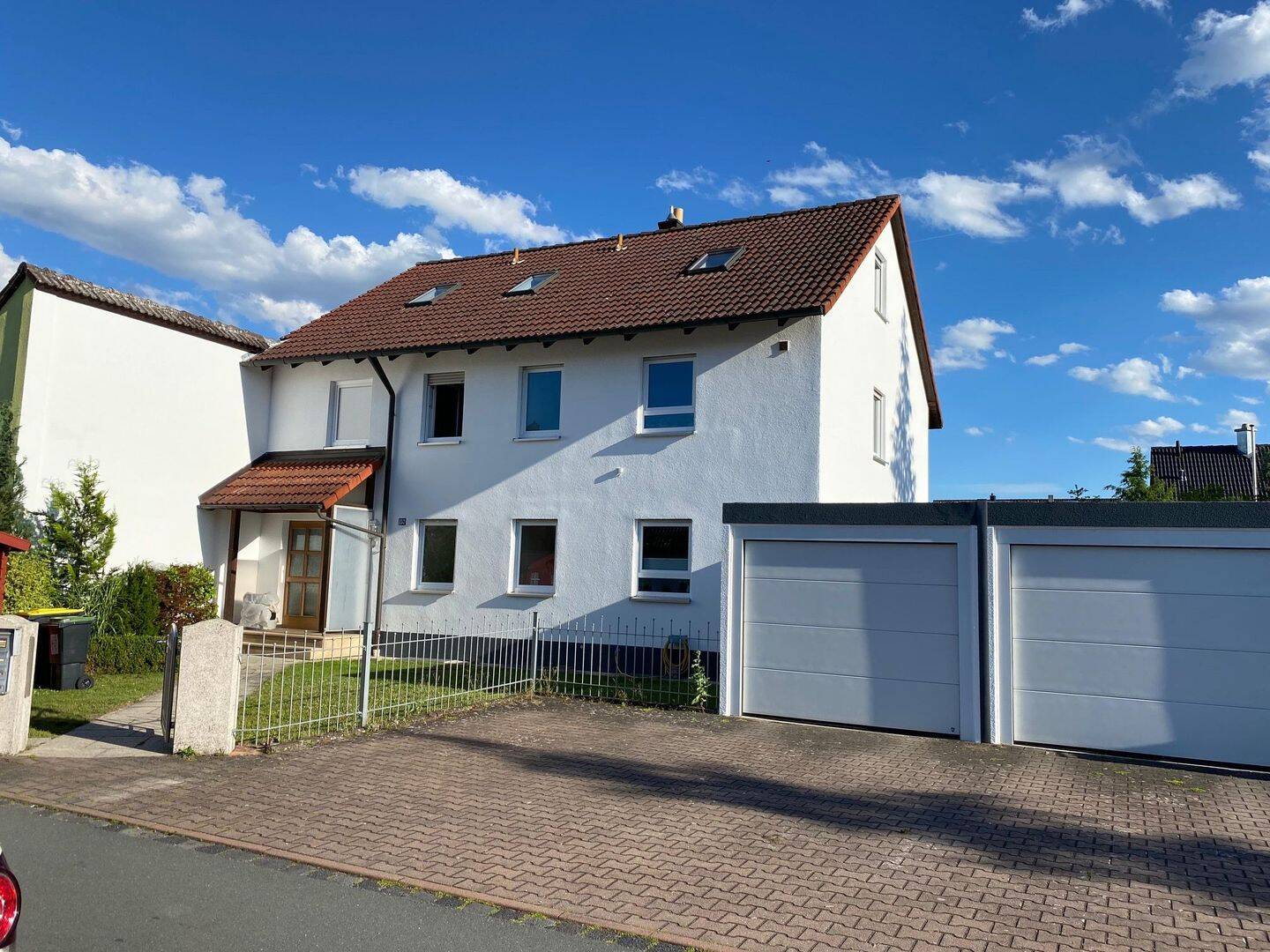 Helle und ruhige 3-4 Zimmer Wohnung mit 300 m² Garten zur eigenen Nutzung, 90453 Nürnberg
