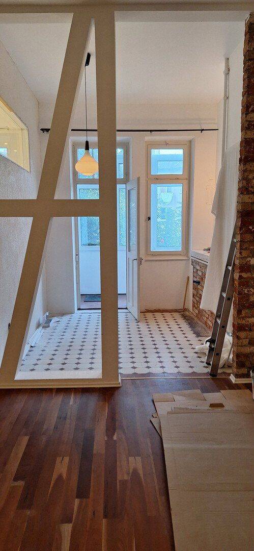 Altbau-Charme in grüner Nebenstr. Unmittelbare S- und U-Bahn-Nähe, 70374 Stuttgart (Bad Cannstatt Sommerrain)