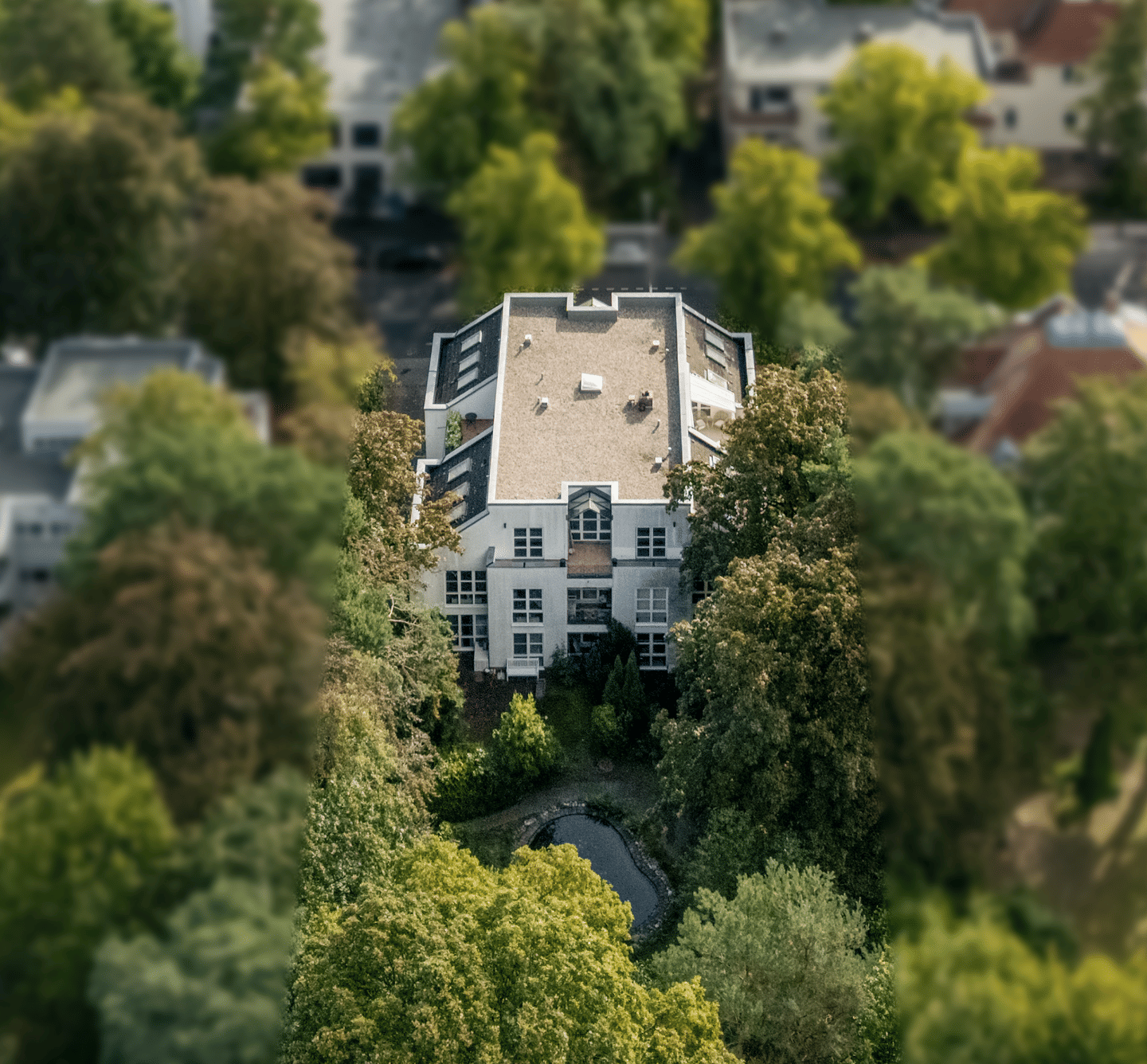 Wohnen am Roseneck: Lichtdurchflutete 3,5-Zimmer-Wohnung mit 2 Terrassen, 14193 Berlin (Steglitz-Zehlendorf Dahlem Grunewald Nikolassee Schmargendorf)