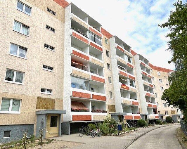 Schöne 3-Raum Wohnung mit Balkon ab Oktober zu vermieten., 17192 Waren (Müritz)