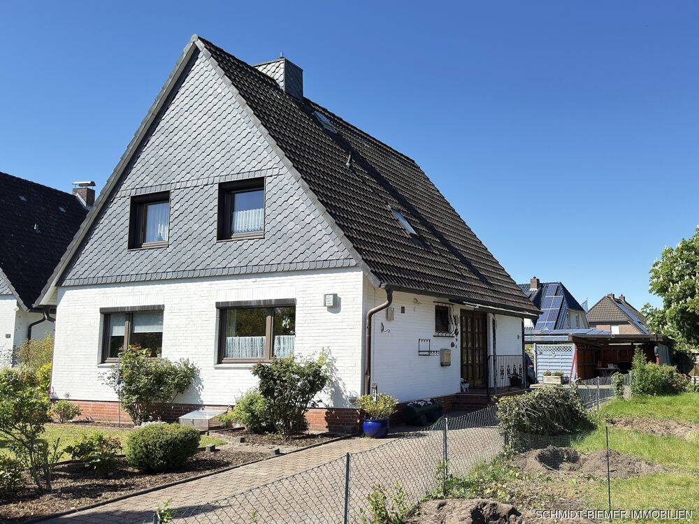 Freistehendes Einfamilienhaus- viel Platz auf 650 m² Grundstück mit Dachterrasse & Garage, 25492 Heist