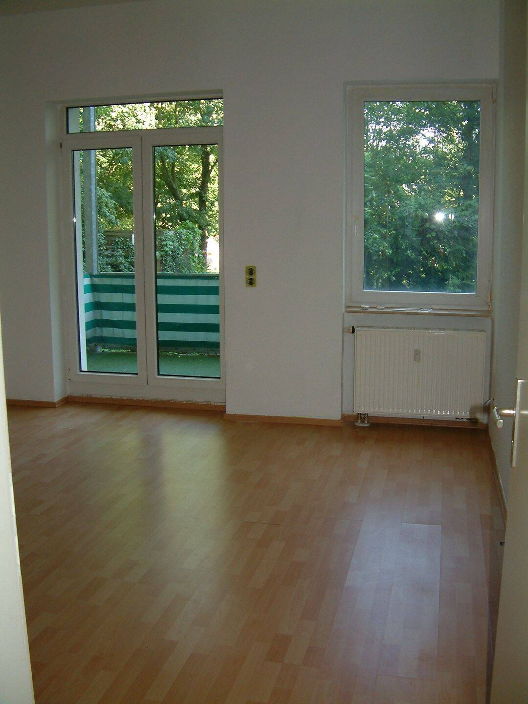 Altbau-Investment mit Terrasse – 2 Zimmer vermietet in Lichtenberg, 10365 Berlin (Lichtenberg Hohenschönhausen Kleingartenanlage Weiße Taube Lichtenberg)