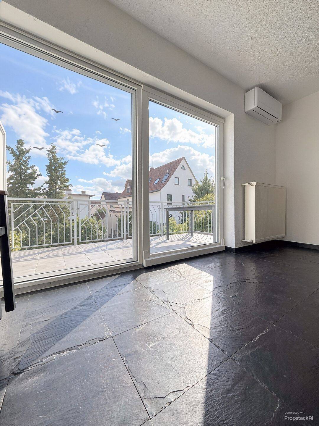 125 m² Wohnglück in Hochheim: 4 Zimmer, 2 Bäder, großer Balkon & EBK, 65239 Hochheim am Main
