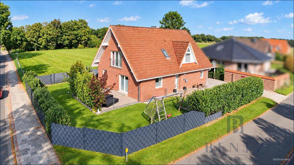 Großzügiges Einfamilienhaus in Feldrandlage, 27619 Schiffdorf