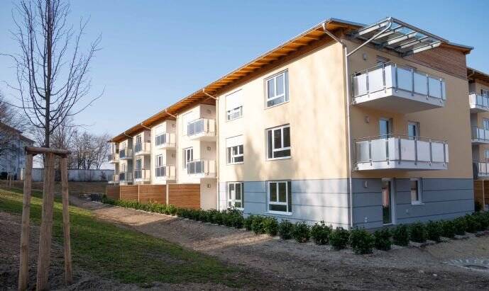 Helle 2-Zimmer-Wohnung EG mit Terrasse und  Einbauküche in der Alten Ziegelei 9 – 84056 Rottenburg Laaber zum 01.10.2022, 84056 Rottenburg a.d. Laaber
