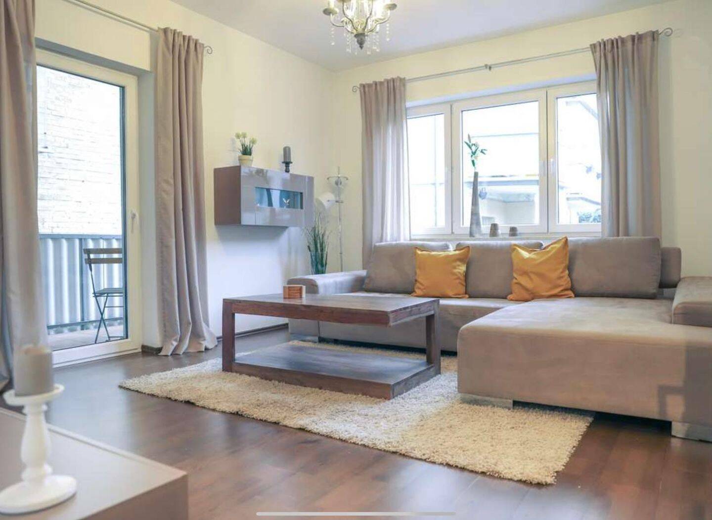 All-Inclusive & Furnished: Modern 3-Room Apartment with Balkony in Stuttgart-Süd (Marienplatz), 70180 Stuttgart (Mitte Süd)