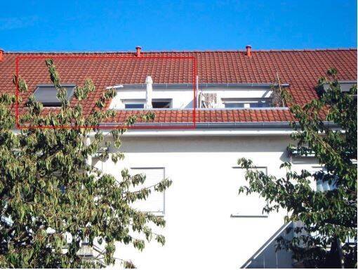 Helle 3 Zimmer Dachgeschosswohnung mit Dachterrasse, 68766 Hockenheim