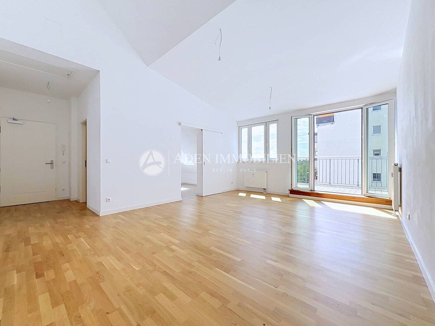 Bj. 2021! 2,5 Zi., Dachgeschosswohnung mit sonniger Südterrasse!, 12487 Berlin (Treptow-Köpenick)