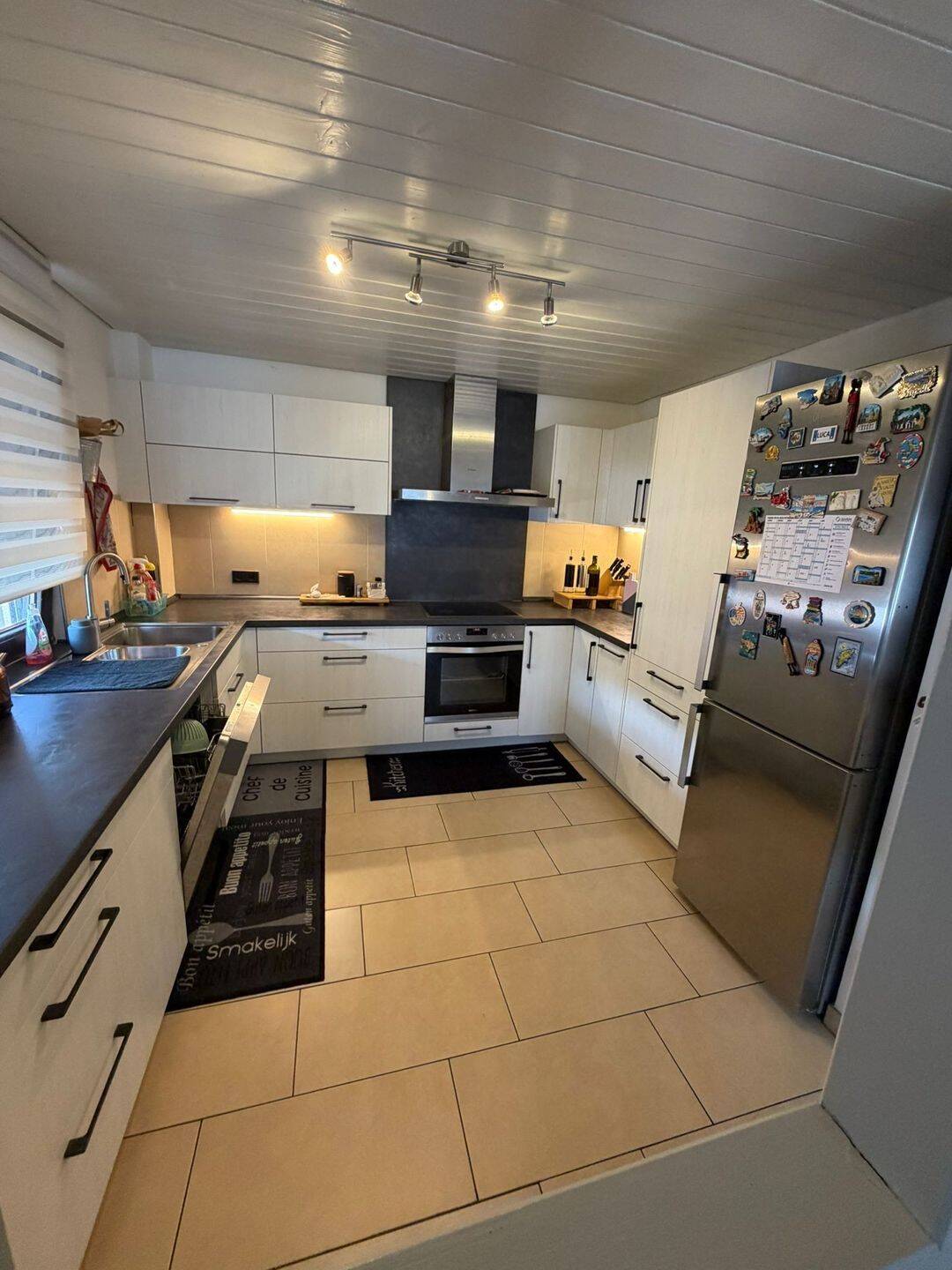 2 Zimmer WG in großzügiger Maisonette Wohnung-eigener Wohnbereich, 71384 Weinstadt
