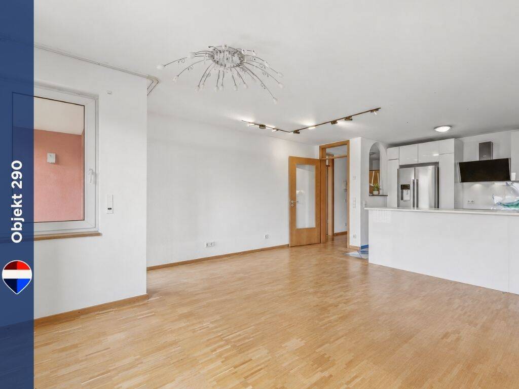 3 in 1 für Familien: 4-Zimmer-Wohnung, XXL-Keller & Tiefgaragenstellplatz, 80992 München (Moosach Neuhausen-Nymphenburg Pasing-Obermenzing)