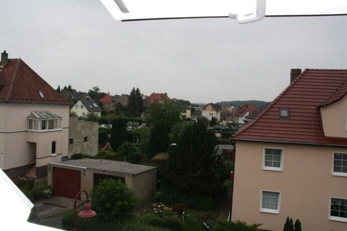 Stadt: Grimma: Kleine Dachgeschoß – 2-Zi. – Wohnung, Nähe Muldentalkliniken, 4668 Grimma
