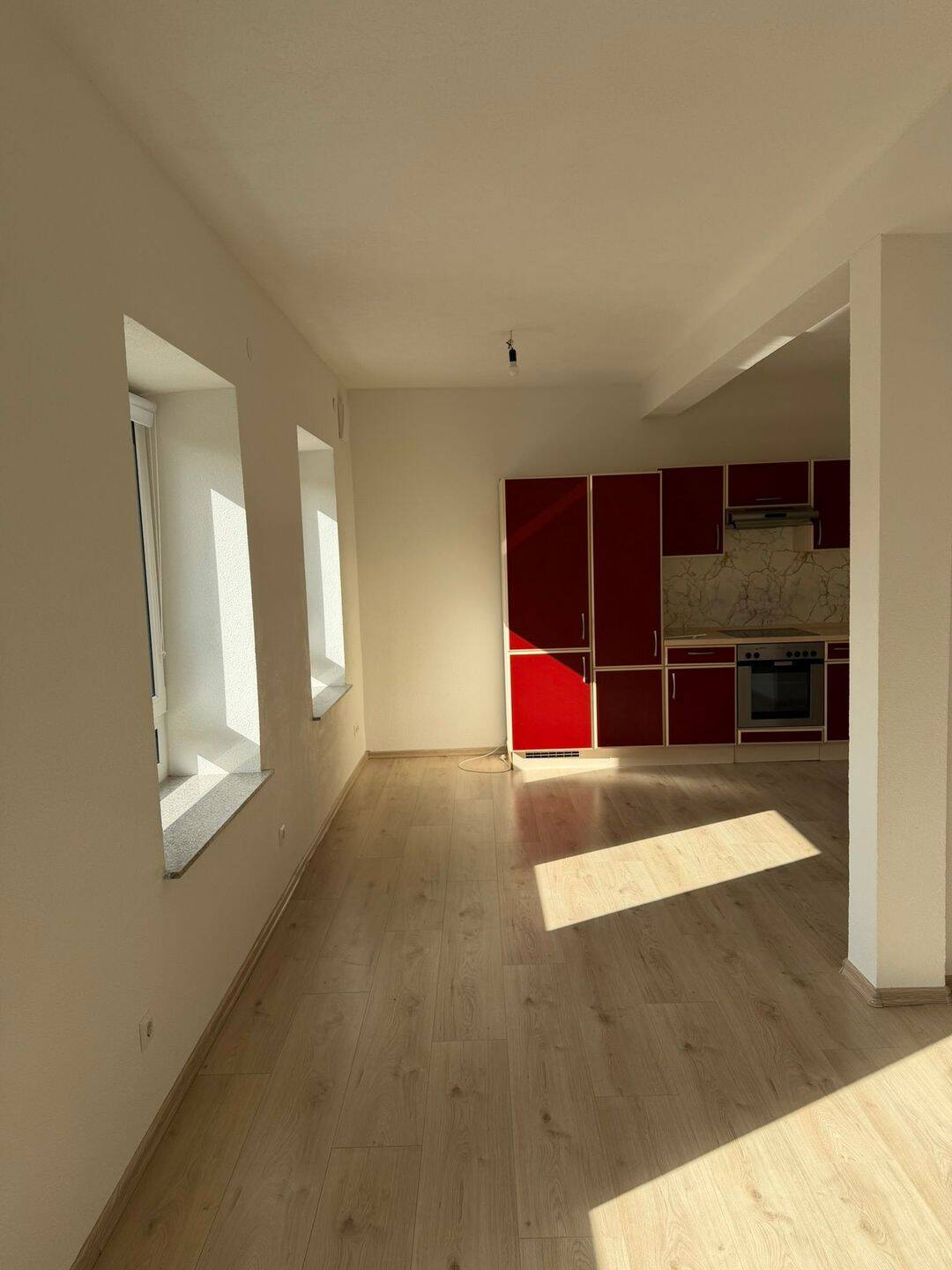 Helle 3-Zimmer-Wohnung mit Einbauküche und Balkon, 89561 Dischingen