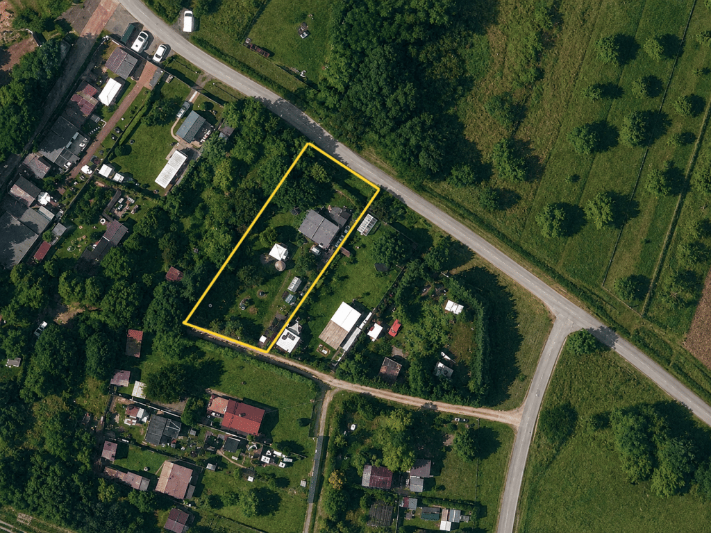 Gartengrundstück mit Gartenhütte und Gewächshaus in Gießen-Wieseck, 35396 Gießen