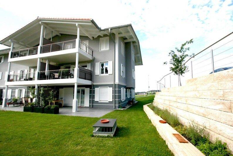 Hochwertige, lichtdurchflutete 4-Zimmer-Wohnung (116 m²) mit Südbalkon & Bergblick in Aschau, 83229 Aschau i. Chiemgau (Aschau)