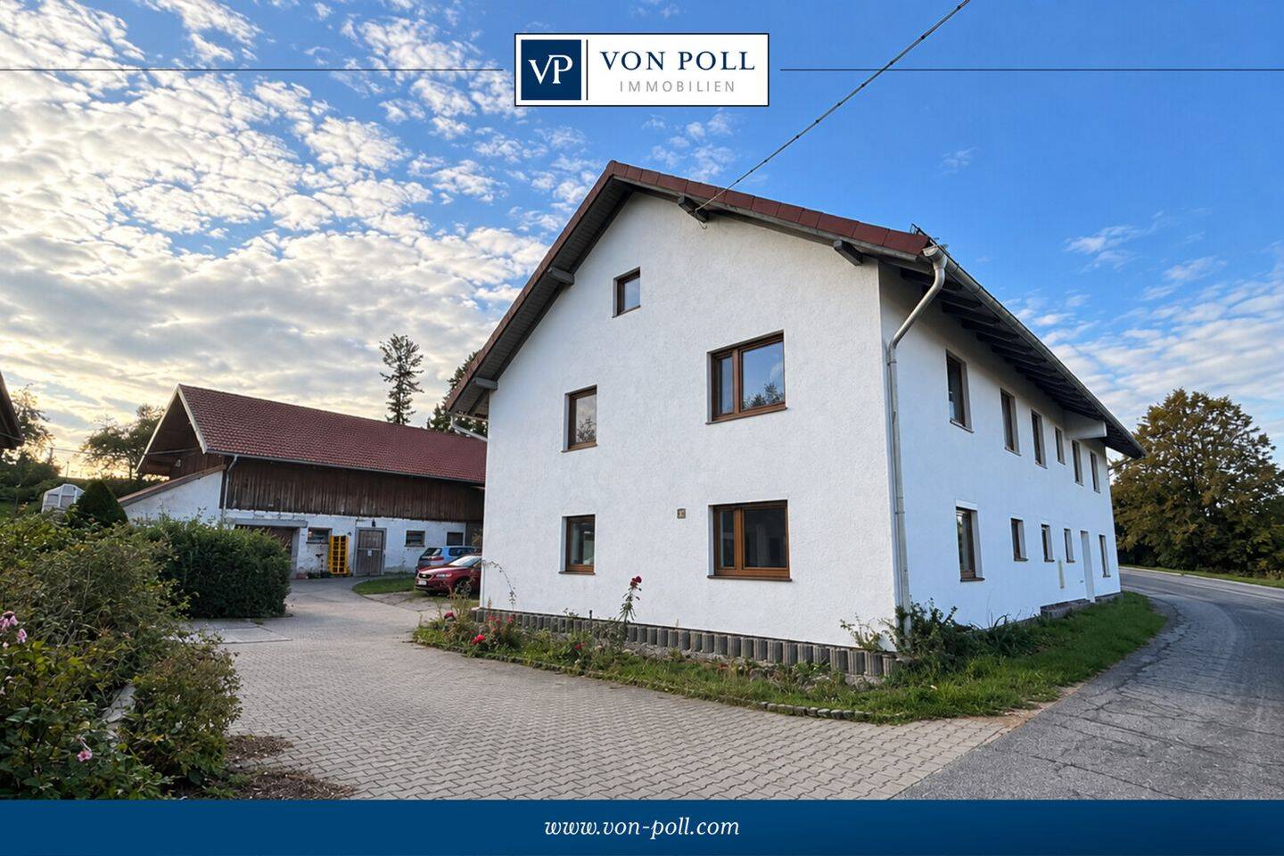 Familienfreundliche Doppelhaushälfte mit Einbauküche und fünf Schlafzimmern, 84347 Pfarrkirchen