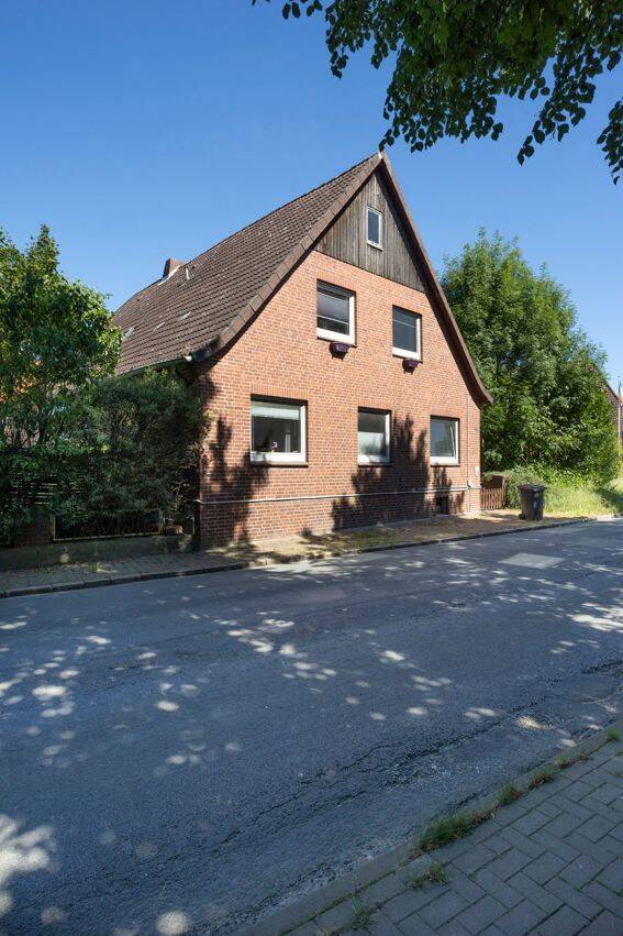 Große 2 1/2-Zimmerwohnung mit Garten in Moorburg, 21079 Hamburg (Harburg)