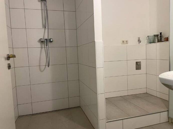 Einliegerwohnung, saniert mit eigenem Zugang, 81245 München (Aubing-Lochhausen-Langwied Pasing-Obermenzing)