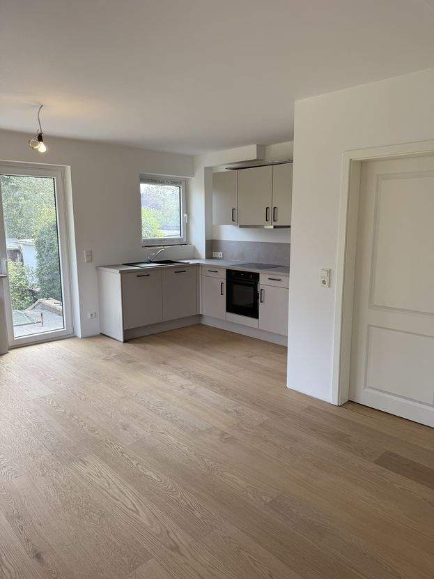 Erstbezug nach Sanierung: 3 Zimmer, riesen Garten + Hobbyraum!, 28329 Bremen (Gartenstadt Vahr Neue Vahr Nord Neue Vahr Südwest Radio Bremen Sebaldsbrück)