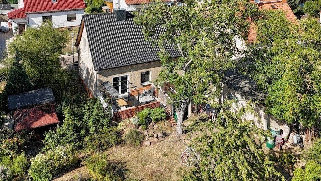 Wohnglück im beliebten Rosengarten Halle, 6132 Halle (Saale) (Ammendorf-Beesen Planena Radewell-Osendorf Silberhöhe)