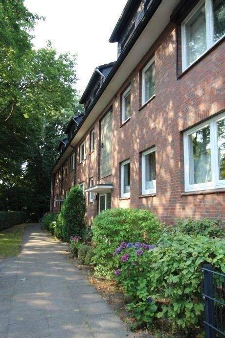 Ruhig, in Parknähe gelegene 1-Zimmer-Wohnung mit Balkon zu vermieten!, 22147 Hamburg (Wandsbek Rahlstedt)