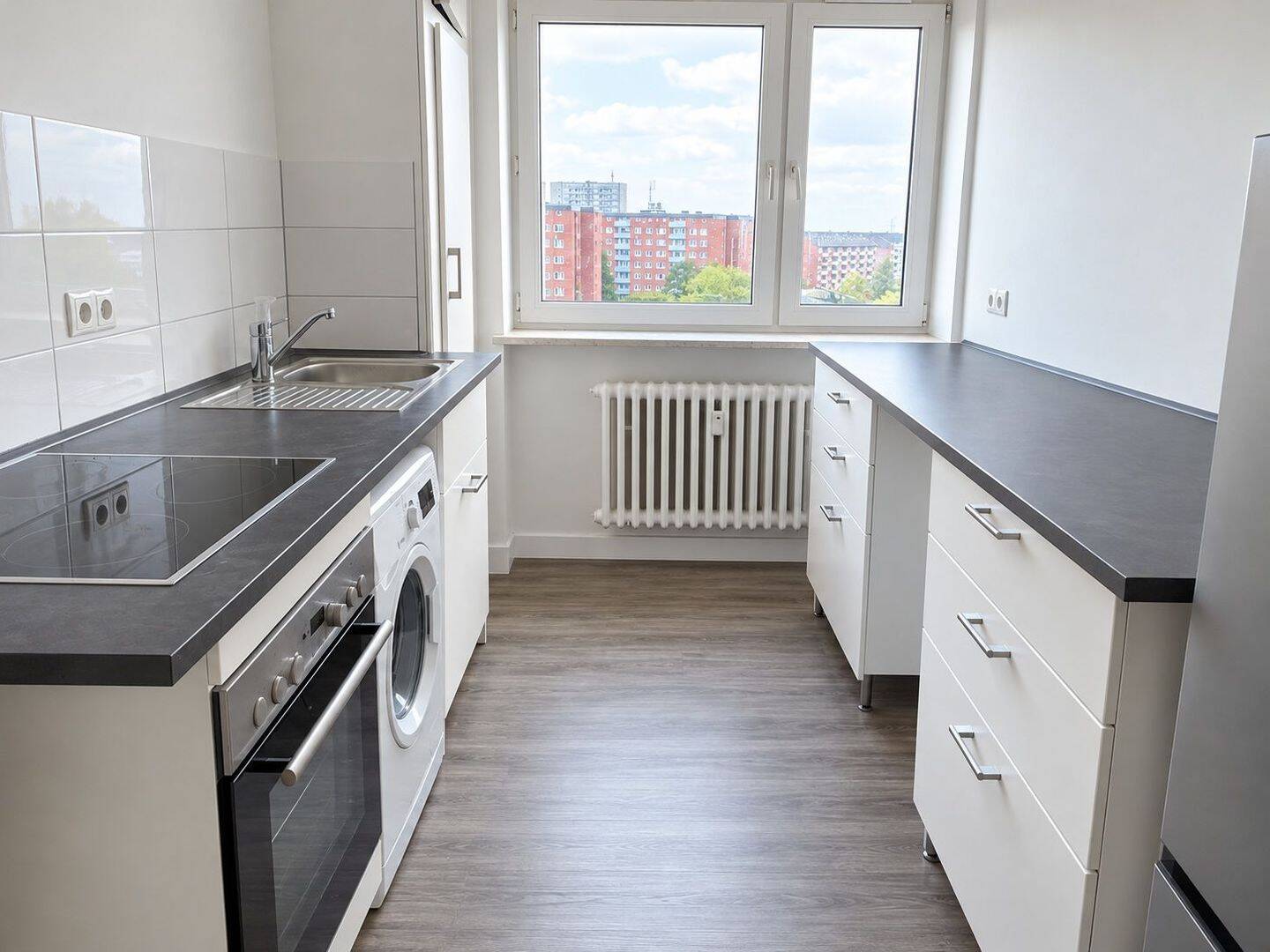 sanierte WG-geeignete 2-Zimmerwohnung in HAW-Nähe mit EBK, 24149 Kiel (Neumühlen-Dietrichsdorf)