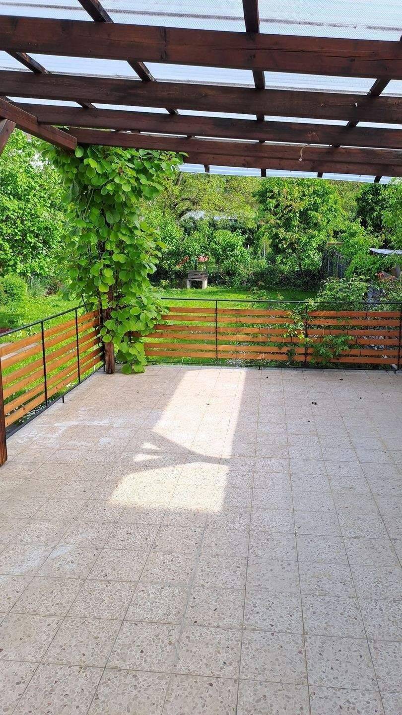 Freistehendes Einfamilienhaus-6 Zimmer, in einer tollen Lage mit großem Garten (Südwest) in Eberstadt, 64297 Darmstadt (Eberstadt)
