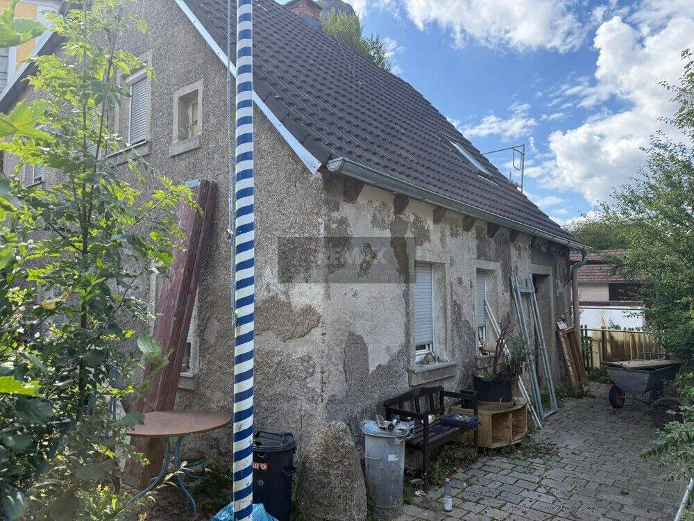 Solides Wohnhaus – modernisierungsfreundlich, 95683 Ebnath