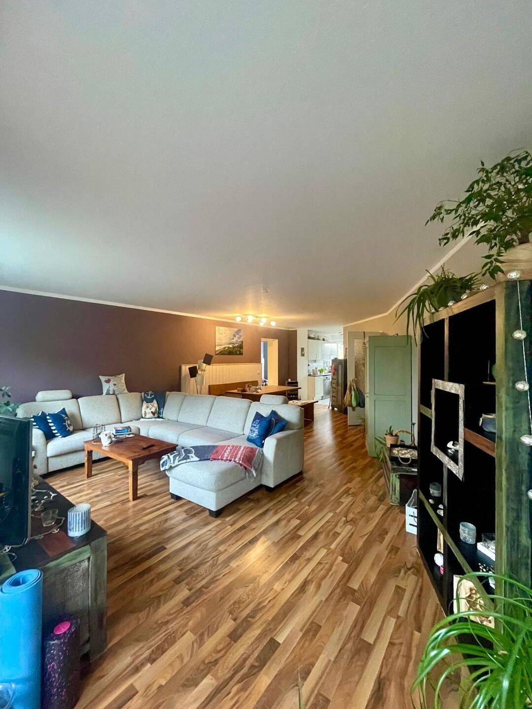 Großzügig & Modern auf 98 m²: Top-gepflegte 3-Zimmer-Wohnung im 3. OG mit Wintergarten & Feierabend-Balkon, 22926 Ahrensburg