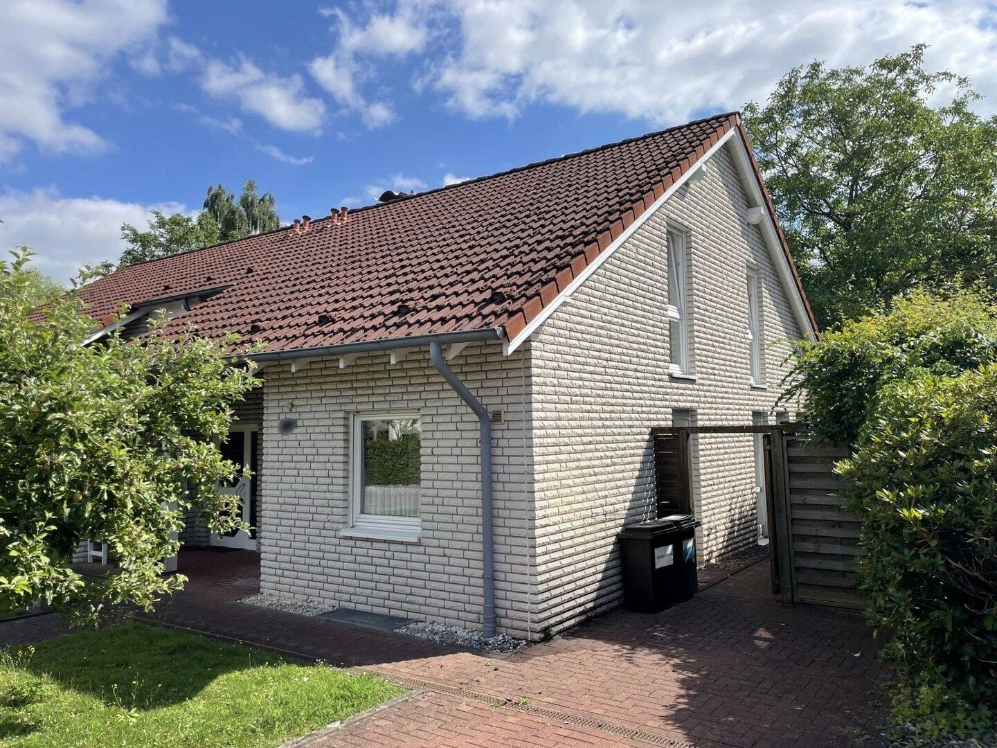 Willkommen zu Hause! Gepflegte Doppelhaushälfte in Bielefeld-Jöllenbeck, 33739 Bielefeld