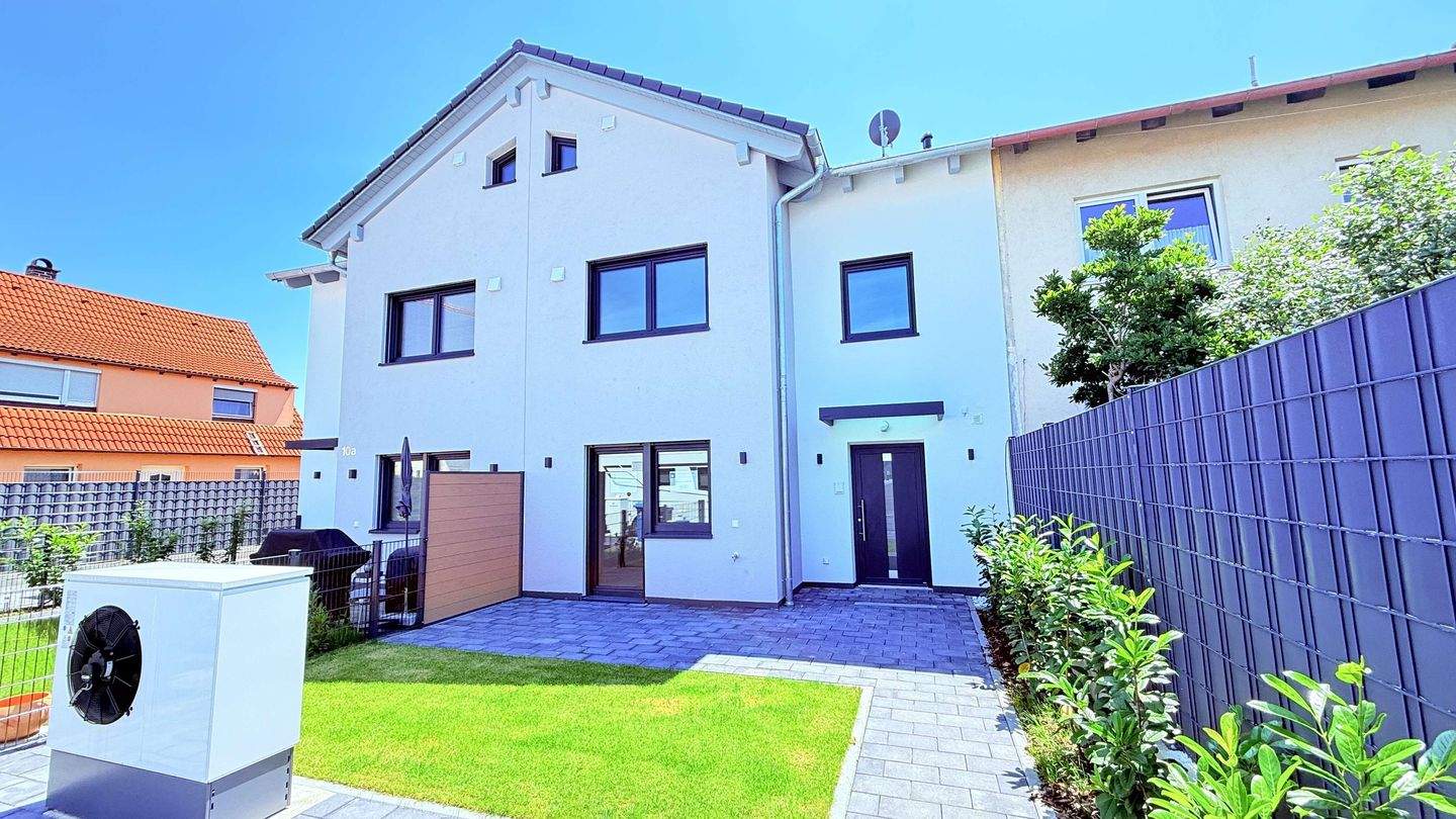 … AIGNER – Zukunft trifft Komfort: Energieeffizientes REH mit viel Raum und zentrumsnah …, 84513 Töging a. Inn