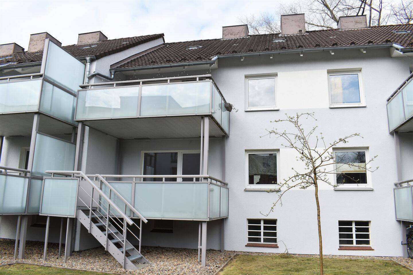 Helle 2-Zimmer-Wohnung mit großem Balkon!, 22880 Wedel