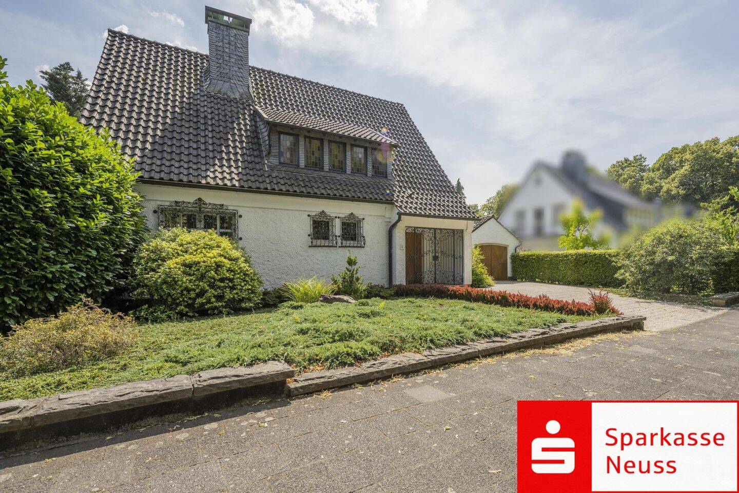 Freistehendes Einfamilienhaus mit großem Garten, 41515 Grevenbroich
