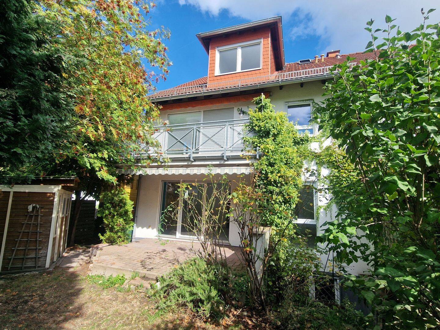 Großzügiges Wohnen mit Charme und viel Platz in Dreieichenhain, 63303 Dreieich